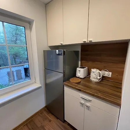 Apartment Cozy On Veerenni St, Garden Views. *