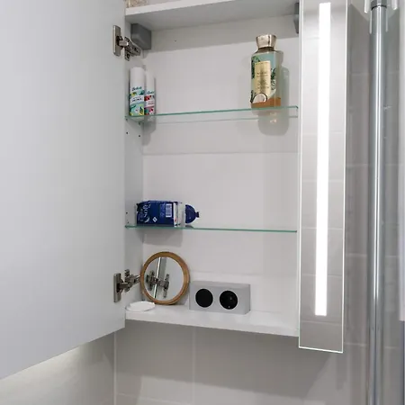 Cozy On Veerenni St, Garden Views. * Ταλίν